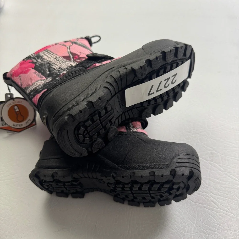 Daybreak Brand Camo Pink Snow Boots Kids Size 11 Thinsulate -25F Reflective NEW
